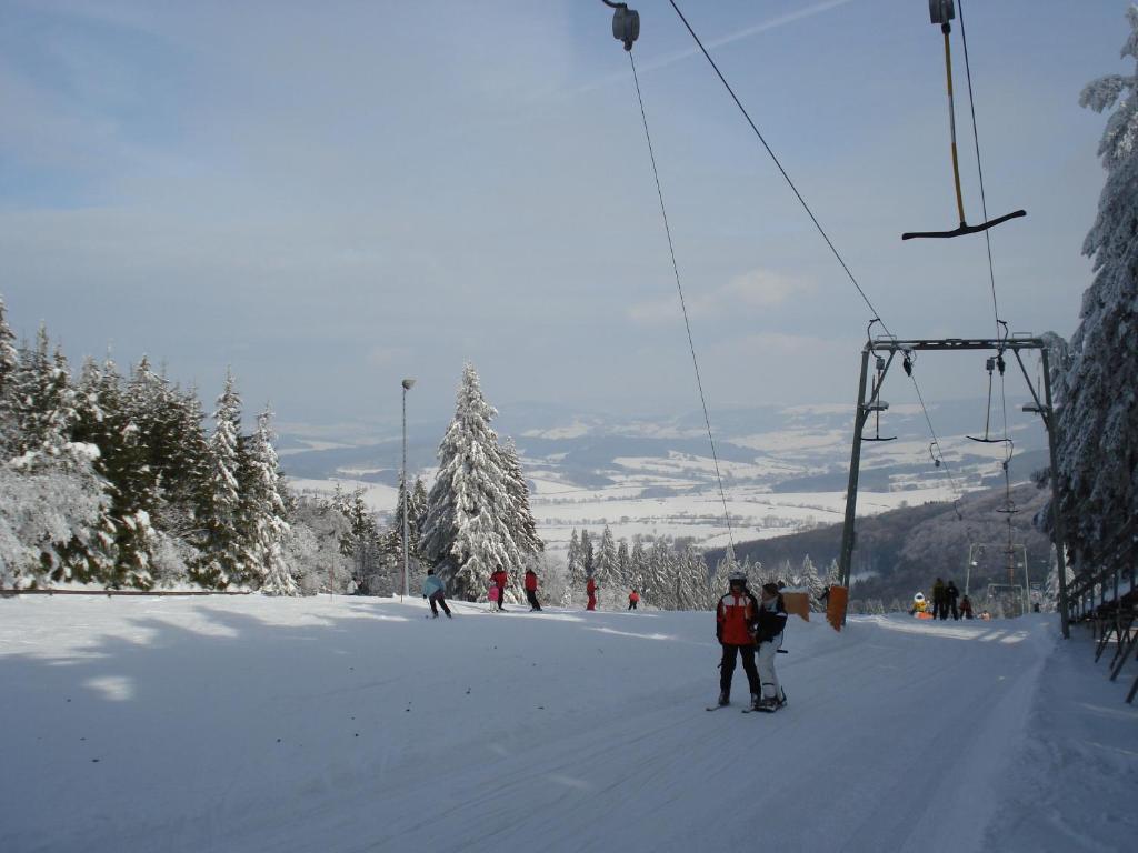 Gaestehaus Hochrhoenblick Schönau an der Brend Exterior foto